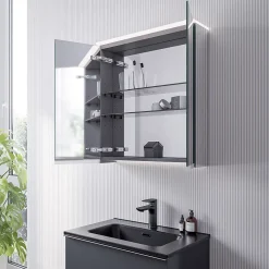 Armoire de toilette MFC 2 portes miroirs, éclairage LED, prise de courant intérieure + 2 tablettes verre, 60x71x19cm (LxHxP), VARO