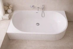 Baignoire d'angle droite avec bonde et vidage - 150 x 75 cm - Blanc brillant rainuré - PERLE