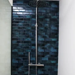 Colonne de douche chromée avec mitigeur mécanique Essebagno Luisa