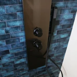 Colonne de douche hydromassante mécanique avec pommeau + douchette + flexible finition gun metal Essebagno Esseflat