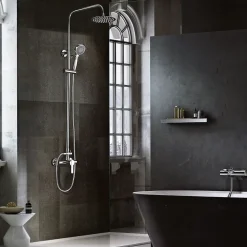 Colonne de douche murale en acier et laiton finition chromee extensible