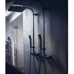 Colonne de douche noire avec thermostatique 300 Essebagno Quartos