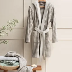 Drap de douche en fils retors 70x140 cm pur coton collection SWELL vert