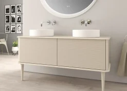 Meuble sous-vasque à suspendre l.141 cm avec plan de toilette, 2 vasques à poser et pieds H.29 cm, beige coton, Idra
