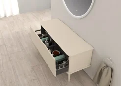 Meuble sous-vasque à suspendre l.141 cm avec plan de toilette et pieds H.29 cm, beige coton, Idra