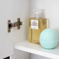 Miroir De Rangement Blanc À Deux Portes Avec Compartiment Inférieur Ouvert