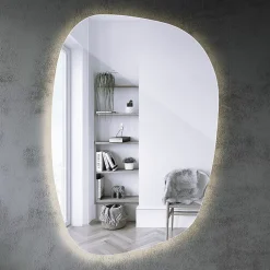 Miroir forme originale lumineux Tulup 91 x 66 cm découpe biseautée lumière chaud