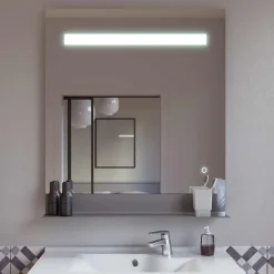 Miroir lumineux antibuée ETAL 70x80 cm avec tablette de rangement