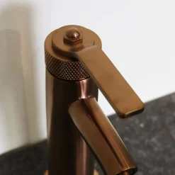 Mitigeur bidet bas cuivre brossé Essebagno Molette