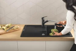 Mitigeur de cuisine avec douchette noir Grohe Start