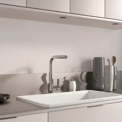 Mitigeur de cuisine chromé avec douchette Kramer Groupe Nook