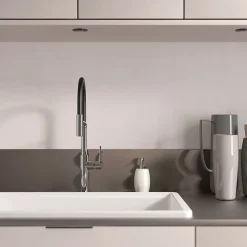 Mitigeur de cuisine chromé et noir avec douchette Kramer Groupe Swan