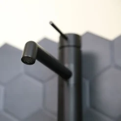 Mitigeur de cuisine noir Essebagno Lollipop
