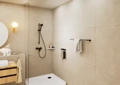 Mitigeur de douche mécanique noir mat avec douchette, flexible et barre réglable, Hansgrohe Vernis Blend