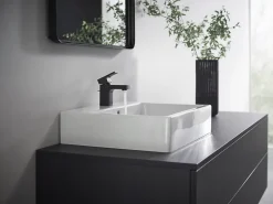 Mitigeur de lavabo 70 hansgrohe Vernis Shape noir mat