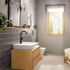 Mitigeur de lavabo avec bec orientable, tirette et vidage noir mat, Hansgrohe Rebris E 210