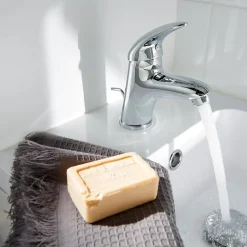 Mitigeur de lavabo chromé GoodHome Blyth