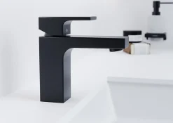 Mitigeur de lavabo noir mat Hansgrohe Vernis Shape 100