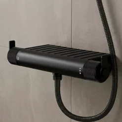 Mitigeur douche thermostatique noir GoodHome Selenga