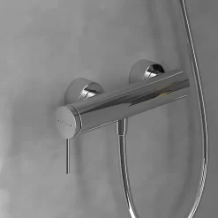 Mitigeur mécanique douche VILLEROY ET BOCH Loop & Friends Chrome + Ensemble de douche VILLEROY ET BOCH Verve Showers 3 jets Chrome