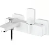 Mitigeur mural pour baignoire design plat épuré fonction douche SANINDUSA Line 42 blanc et chrome livré avec rosaces de finition