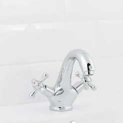 Mélangeur de lavabo en laiton chromé GoodHome Etel