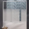 Pare-bain Kinedo Smart Design Pegasus coulissant pose entre 2 murs 160x148 blanc verre sérigraphié cosmos partie fixe à gauche