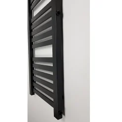 Radiateur sèche-serviettes eau chaude design BERYL 115 x 44 cm noir mat