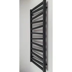 Radiateur sèche-serviettes eau chaude design CYRKA 119 x 50 cm noir mat
