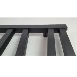 Radiateur sèche-serviettes eau chaude design CYRKA 97 x 50 cm noir mat