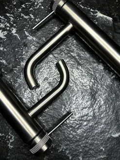 Robinet De Lavabo Rea Lungo Grip High Titanium