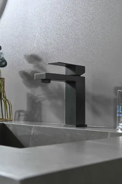 Robinet, mitigeur de lavabo pour salle de bain carré (Gris brossé) LuxuryBain