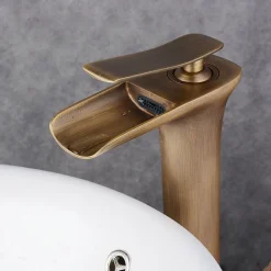 Robinet pour vasque antique laiton finition bronze