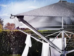 Séchoir parapluie extérieur avec toit étanche et douille de fixation, 40 m d'étendage, noir et gris, Leifheit LinoProtect 400