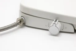 Swiss Aqua Technologies Abattant WC japonais siège de toilette Softclose sans électricité avec bidet intégré, blanc SATBEASY2233