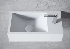 Vasque murale suspendue design 44x22x10cm en fonte minérale - Blanc mat, Avec bonde et cache blanc, Rangement droite, Sans console