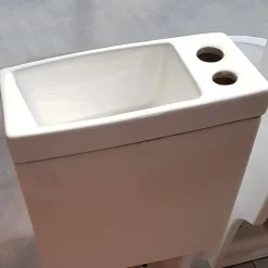 WC à Poser Monobloc avec Lave main intégré Céramique 39x68cm - Creativ